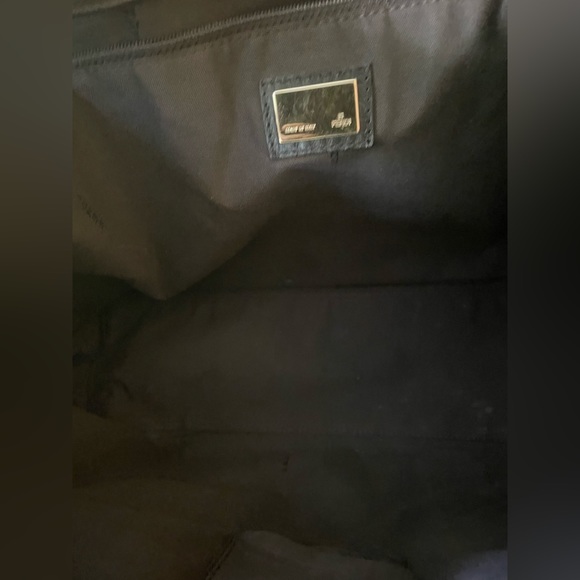 ViFENDI Tote bag . Like New condition. - Picture 3 of 6